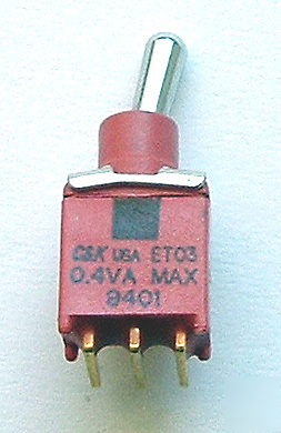 Toggle switch 1 pole 3 position on - off - on (4)
