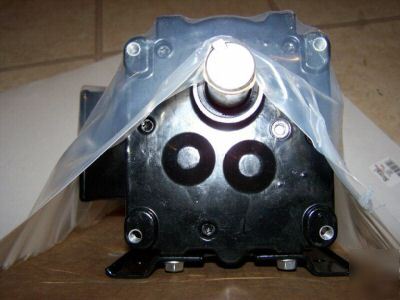 Bison gear motor 017-247-0028 1/4 hp 62 rpm 230VOLT