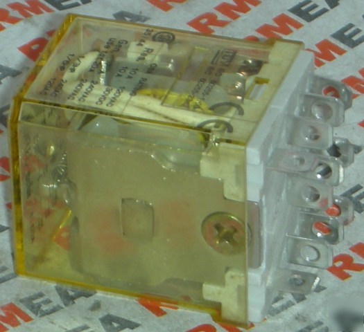 Idec RH3B-ul relay used