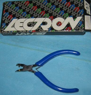 New lectron art. 216 electrician pliers in box