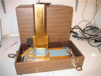 Vintage celco #201 c 1981 measuring system w/ case 