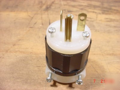 5 leviton industrial plugs 5-20 20A 125V 5366-c