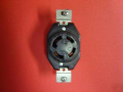 Leviton 30A 277/480 receptacle locking L19-30 2760