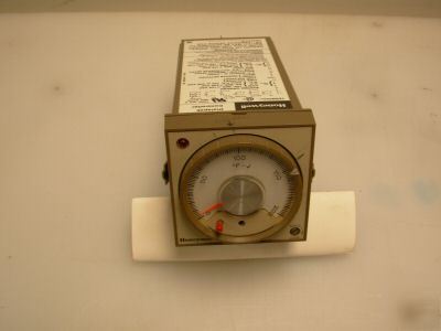 Honeywell dialapak temperature controller AV301AB10