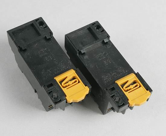 New 2 omron relay mounts, model # PYF14A-e 