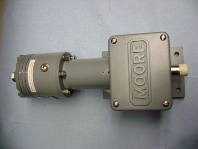 Moore pneumatic pressure transmitter 173S/M64