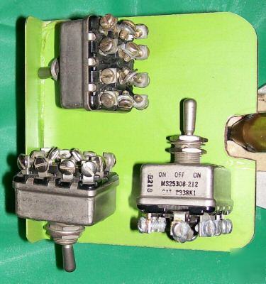 Cutler-hammer toggle switch, 4PDT, milspec MS25308-212