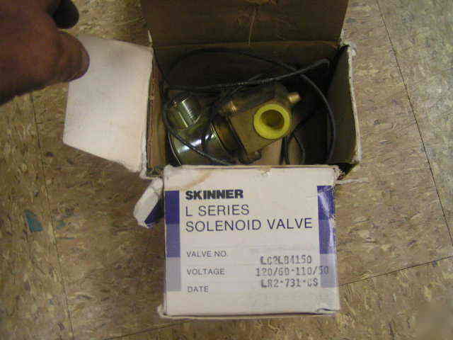 Skinner parker l series solenoid valve 120V LC2LB4150