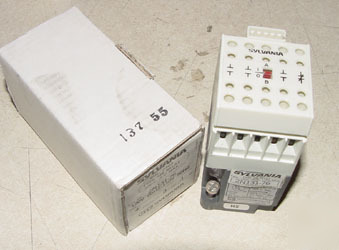 New sylvania 4 pole relay 2N131-76 120V coil in box