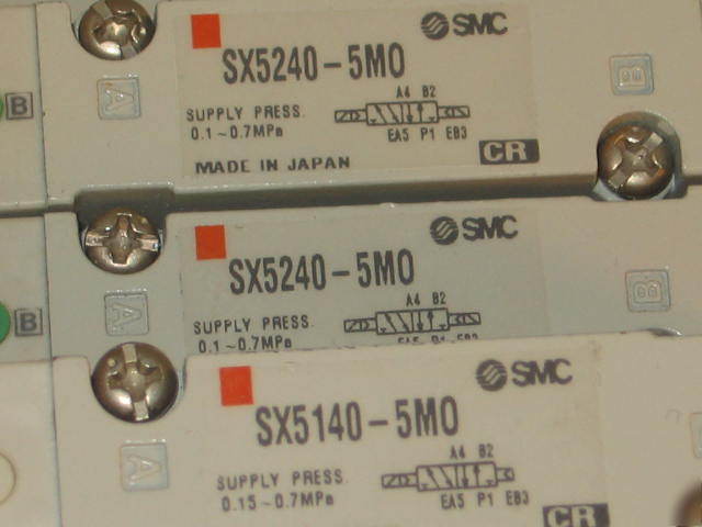 New lot of 5 smc solenoid valves SX5140-5MO SX5240-5-mo
