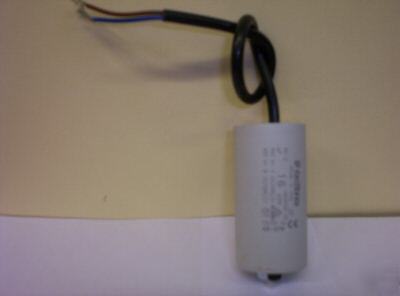 Motor run capacitor 16UF 400/450 volts with flying lead