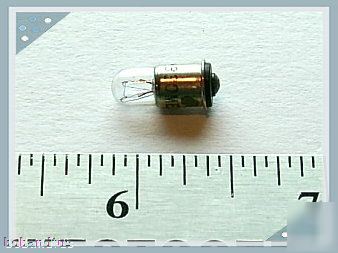 Type 3150 (5 volt) midget flange base lamp