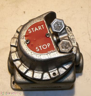 Crouse hinds ewc 211 explosion proof start/stop switch