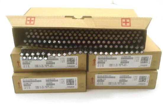 Lot of 2,500 electrolytic capacitors, 14-315817-01