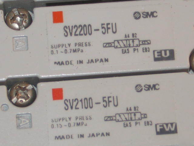 New lot of 8 smc solenoid valves SV2100-5FU SV2200-5FU 