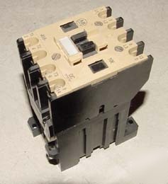 Allen bradley contactor 100-A18NZ*3 24VDC coil