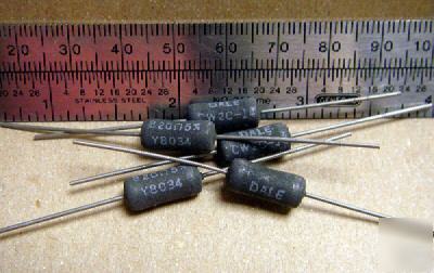 820 ohms 5% @ 1W wirewound power resistor s (25 pcs)