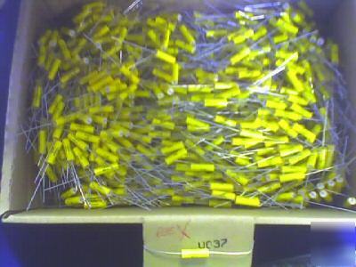 Axial met polyester capacitors 1Âµf 10% 250V 