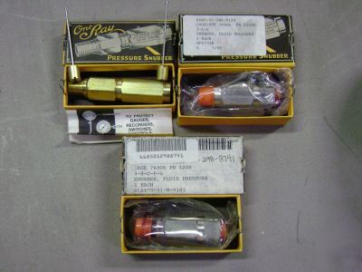 Lot of 3 one ray pressure snubbers w/boxes
