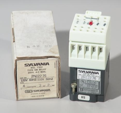 Sylvania bul. 7302 type sm relay 300V ac max 2N122-76