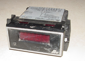Red lion dc panel meter APLVD400