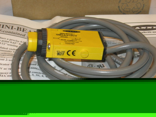 New banner mini-beam convergent sensor SM2A312CV