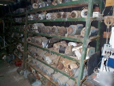 Elec. motors, from 195 to 200 all sold together