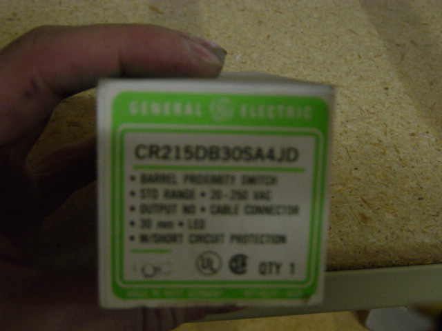 Ge CR215DB30SA4JD barrel prox switch 30MM