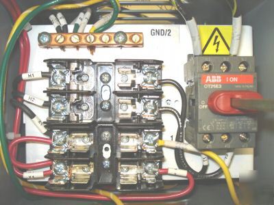 Daykin voltage transformer disconnect mdgta-13U 480V