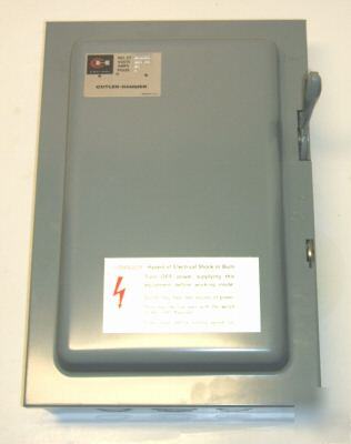 New double-throw, nonfusable switch 30 amps, 240 volts 