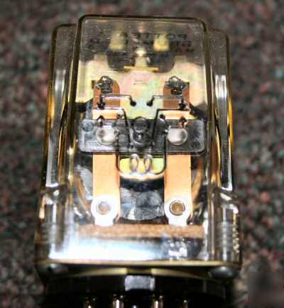 Potter & brumfield dpdt 6VDC 10A relay type 300 KRP11DG