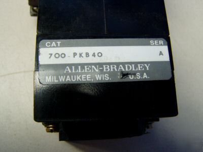 Allen bradley relay contact m/n: 700-PK800A1 - used