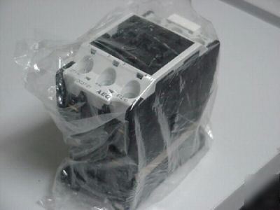 New aeg DC37-21 30HP dc contactor 54AMP 500VDC max 