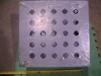 Hoffman saginaw 25 hole pushbutton enclosure nos grey