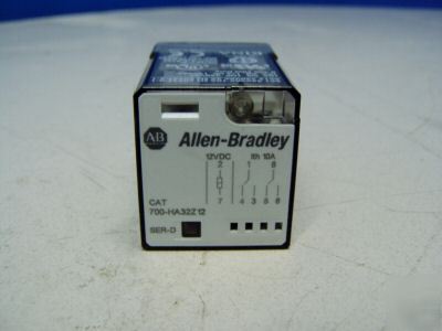 New allen bradley cube relay ser d m/n: 700-HA32Z12 - 