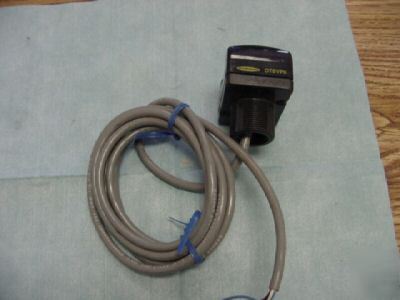 Banner model OTBVP6 photoelectric button sensor <