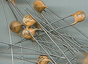 Lot 200 ceramic capacitors 220 pf 1000 volts 0.2 