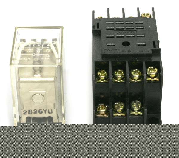 Omron 24V PYF14A 4-pole socket base & MY4 4A relay