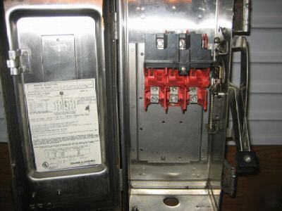 Square d HU361DS safety switch 30 amp disconnect 3R 4X