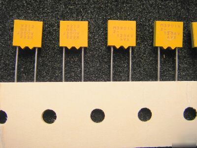 2200PF mil-spec ceramic capacitor, M39014/02-1286V,200V