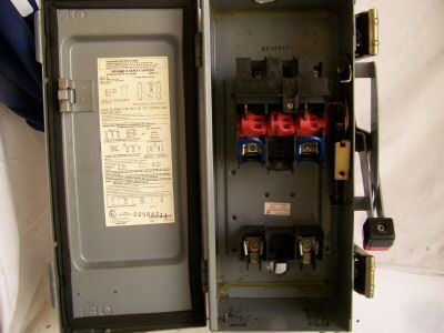 Square d rainproof safety switch 30 amp H26IAWK