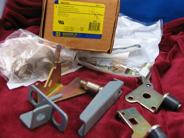 9423M4 /c square d enclosure door closing mechanism 