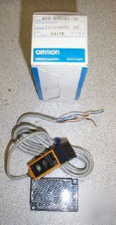 Omron E3S-RS30B4-30 photoelectric switch ** **