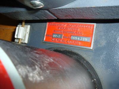 Vibratory feeder bowl system. 110V w/ pneumatics works