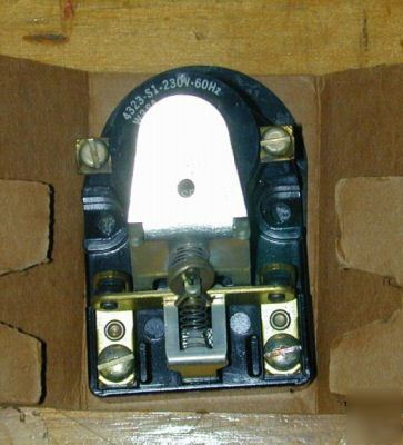 (4) square d ac control relays 8501-co-5