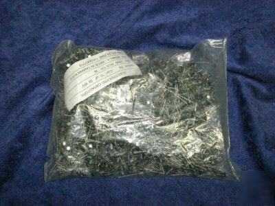New 2000 electrolytic radial capacitors 10UF 35V