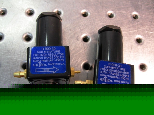 T29167 [2] airtrol r-900-30 sub-miniature precision reg