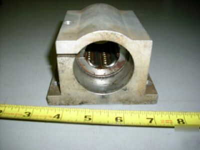 Very used thomson spb-20-adj linear bearing pillowblock