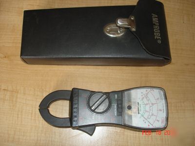 Clamp on vom meter