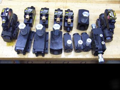 New parker flow controls & hydraulic valves ~ ~surplus~ 